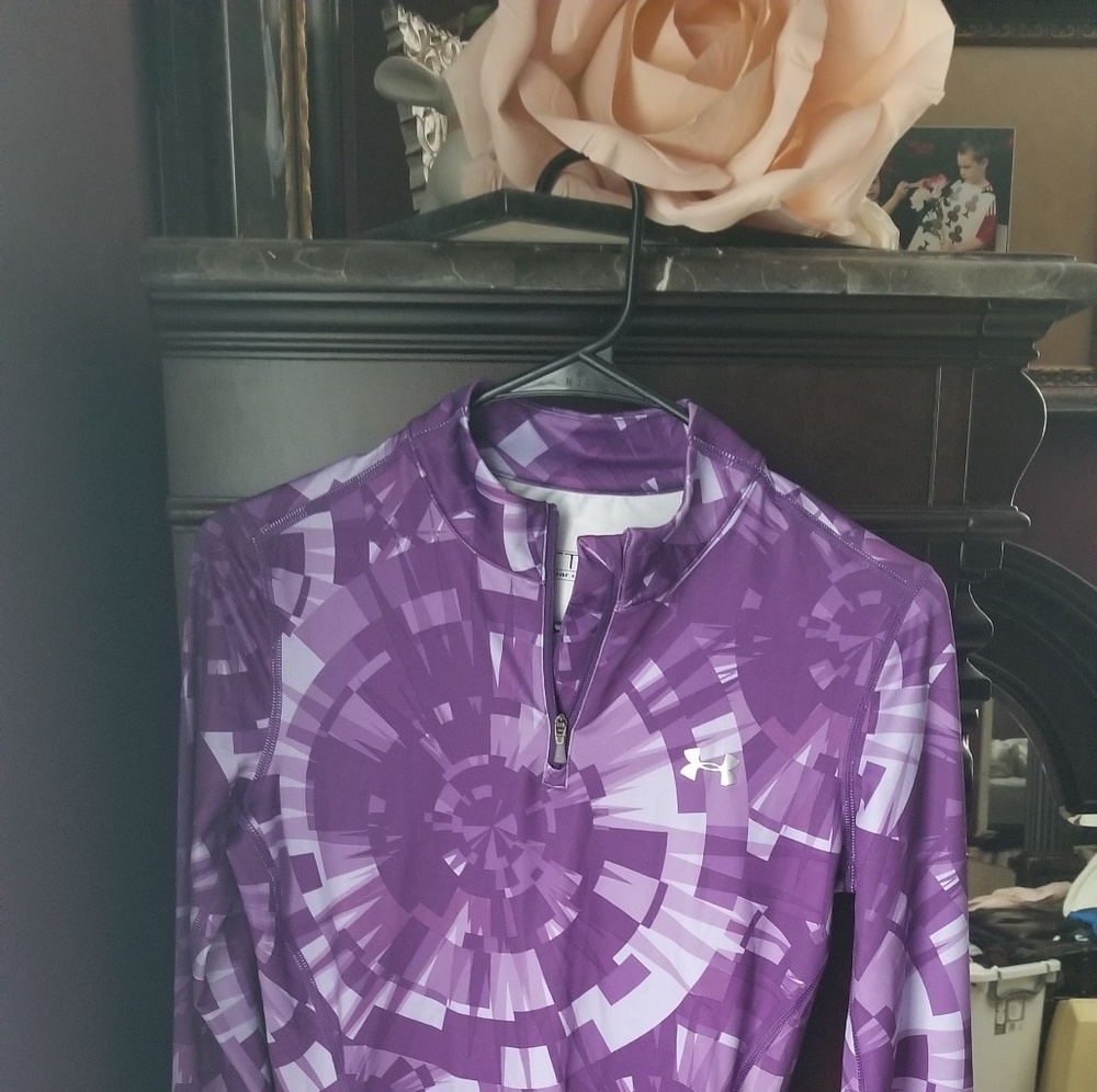 Under Armour ladies shirt